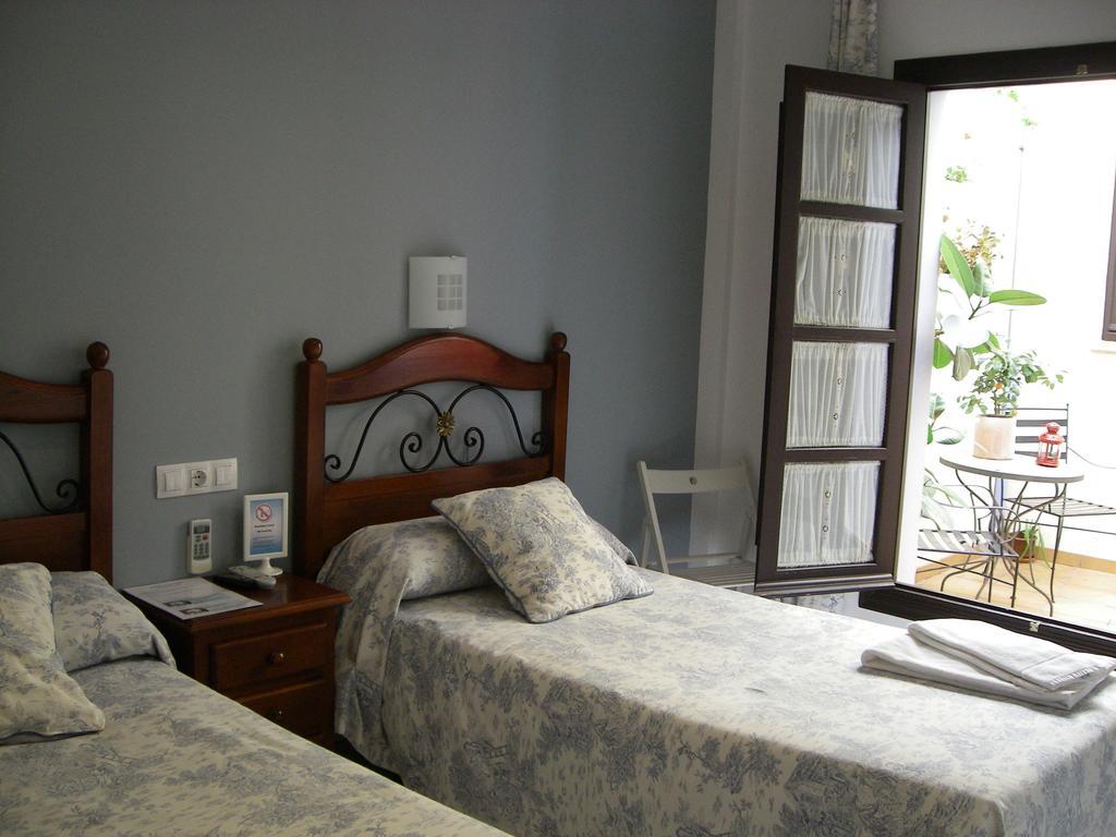 Hostal Azahar Кордоба Екстериор снимка