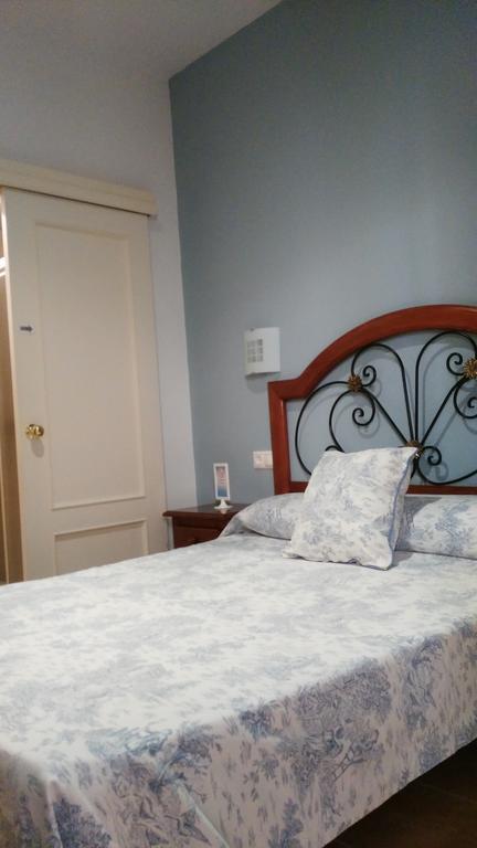 Hostal Azahar Кордоба Стая снимка