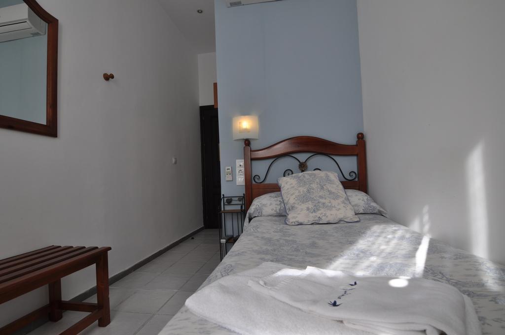 Hostal Azahar Кордоба Екстериор снимка