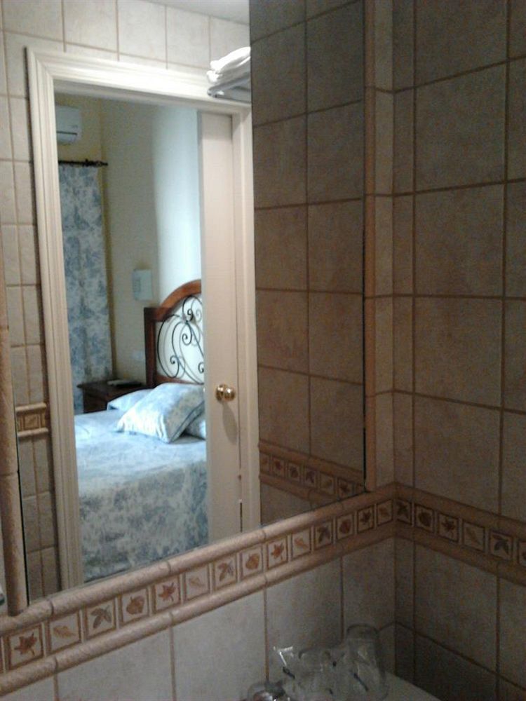 Hostal Azahar Кордоба Екстериор снимка